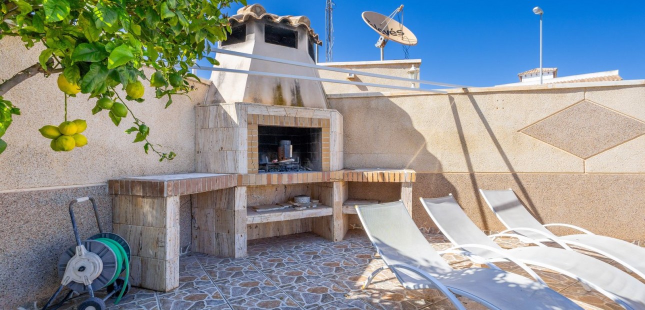 Sale - Apartment / flat -
Playa Flamenca