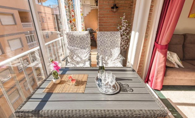 Sale - Apartment / flat -
Torrevieja