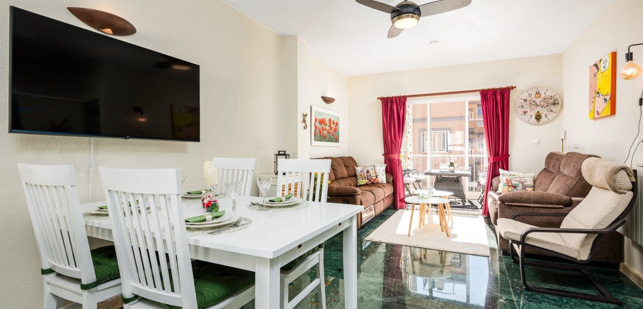 Sale - Apartment / flat -
Torrevieja