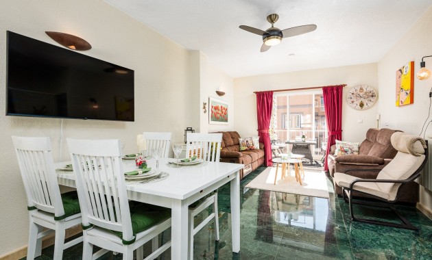 Sale - Apartment / flat -
Torrevieja