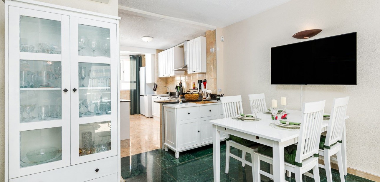 Sale - Apartment / flat -
Torrevieja