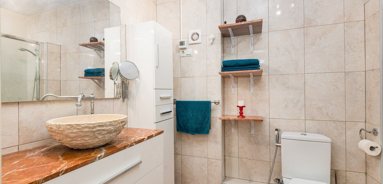 Sale - Apartment / flat -
Torrevieja