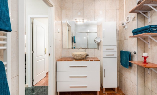 Sale - Apartment / flat -
Torrevieja