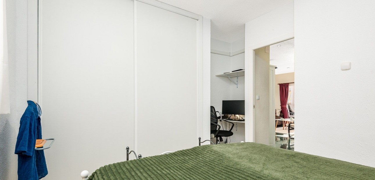 Sale - Apartment / flat -
Torrevieja
