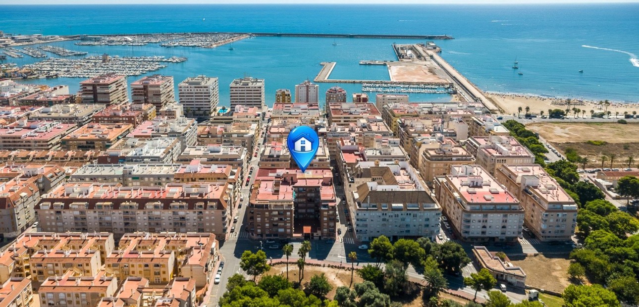 Sale - Apartment / flat -
Torrevieja