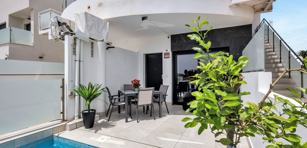 Sale - Apartment / flat -
Los Alcázares