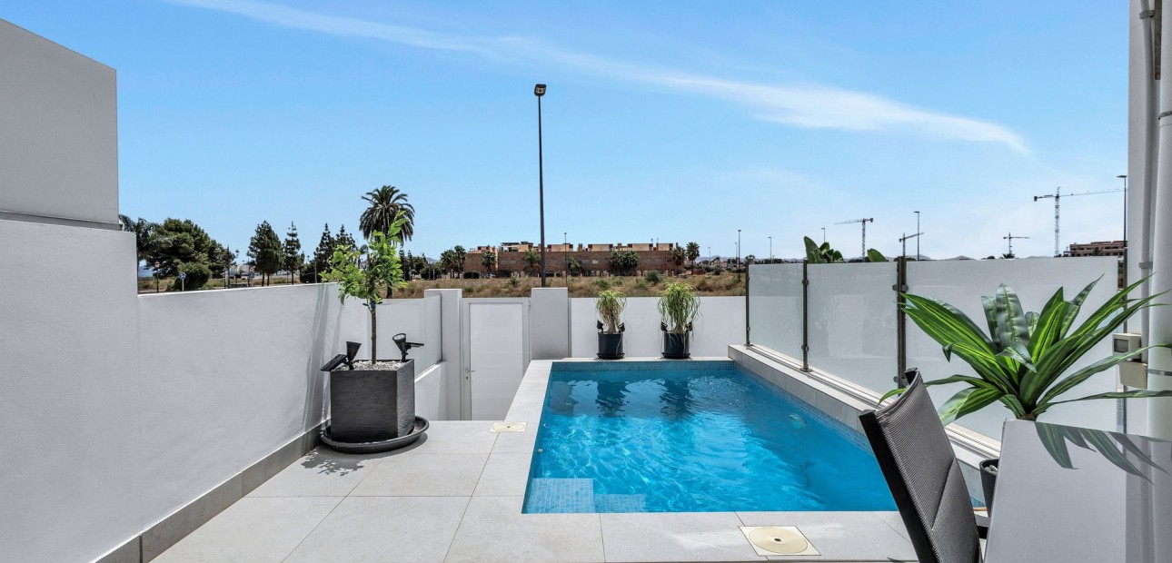 Sale - Apartment / flat -
Los Alcázares