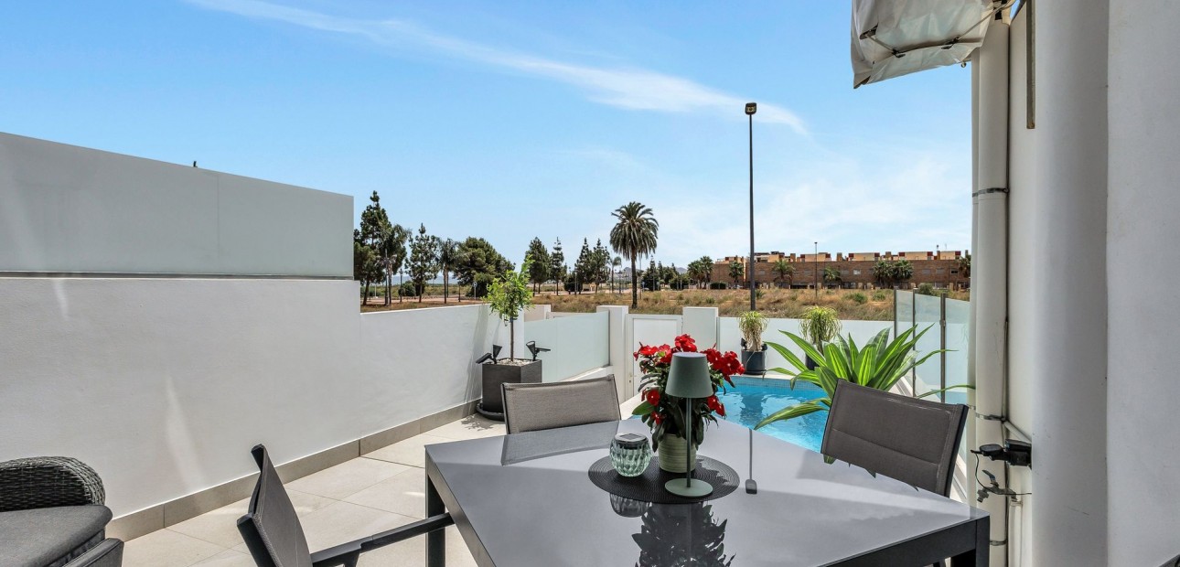 Sale - Apartment / flat -
Los Alcázares