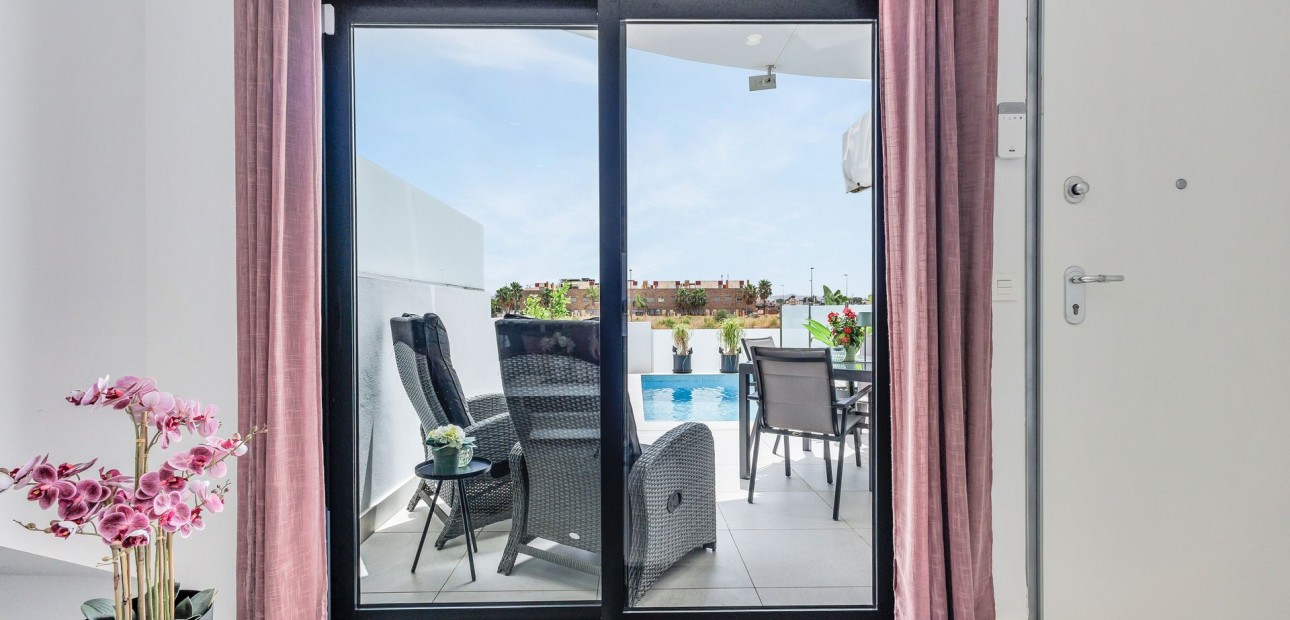Sale - Apartment / flat -
Los Alcázares