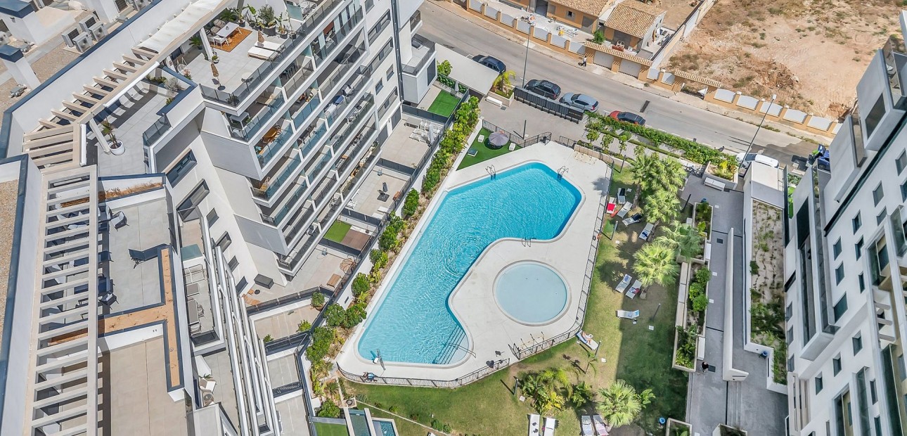 Venta - Apartamento / piso -
Campoamor