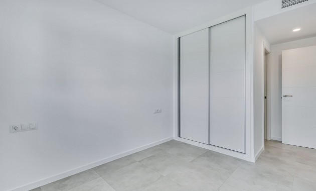 Venta - Apartamento / piso -
Campoamor