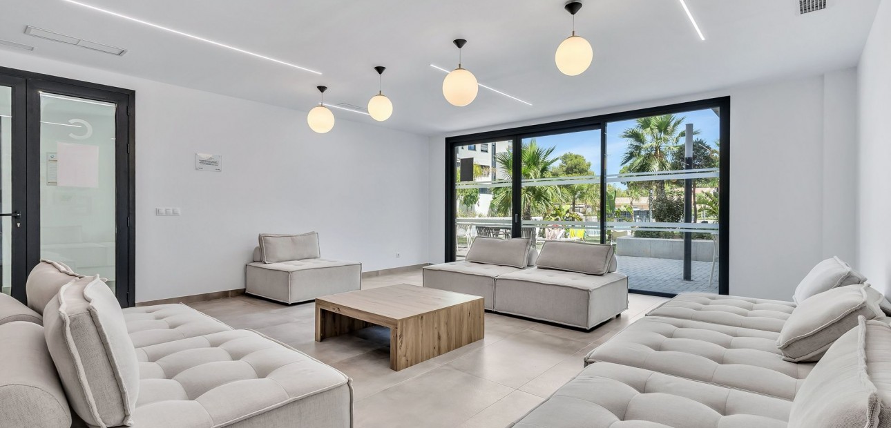 Venta - Apartamento / piso -
Campoamor