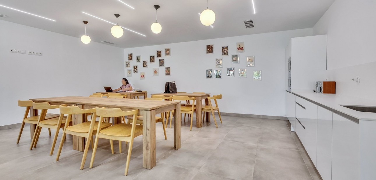 Venta - Apartamento / piso -
Campoamor