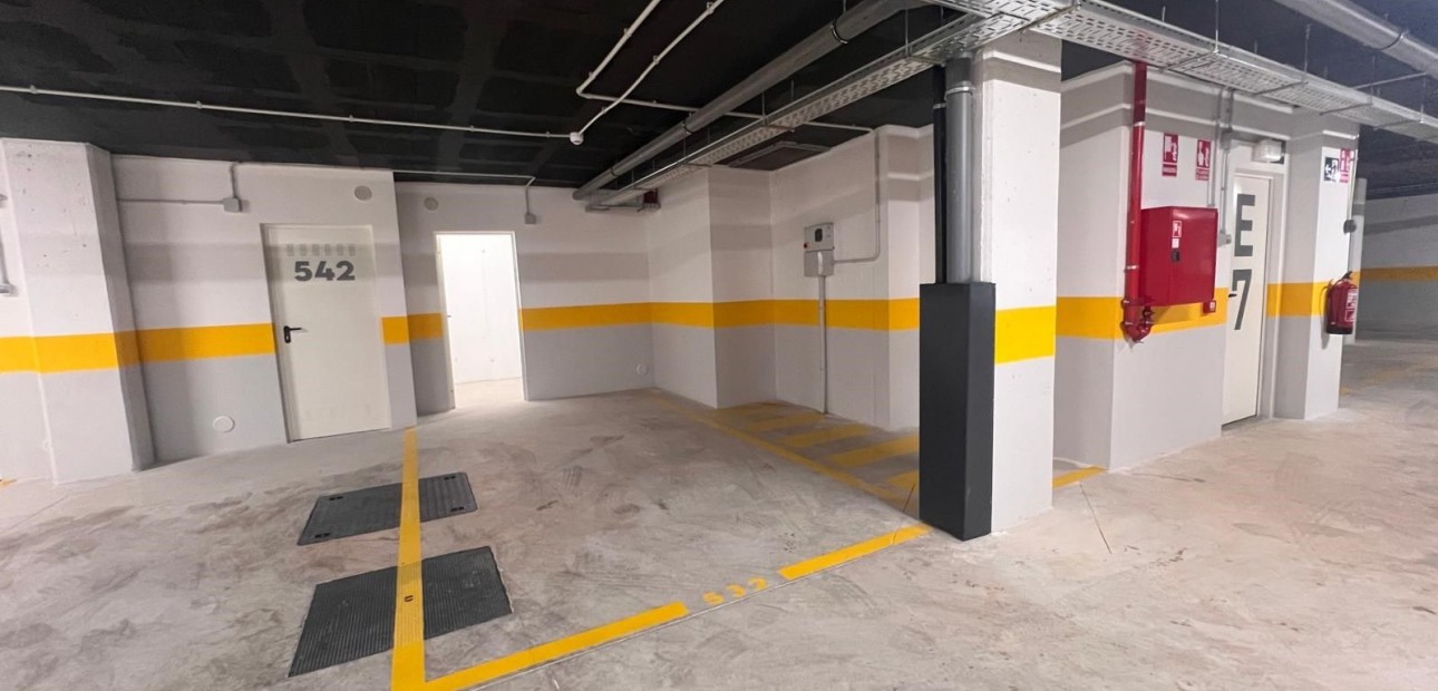Venta - Apartamento / piso -
Campoamor