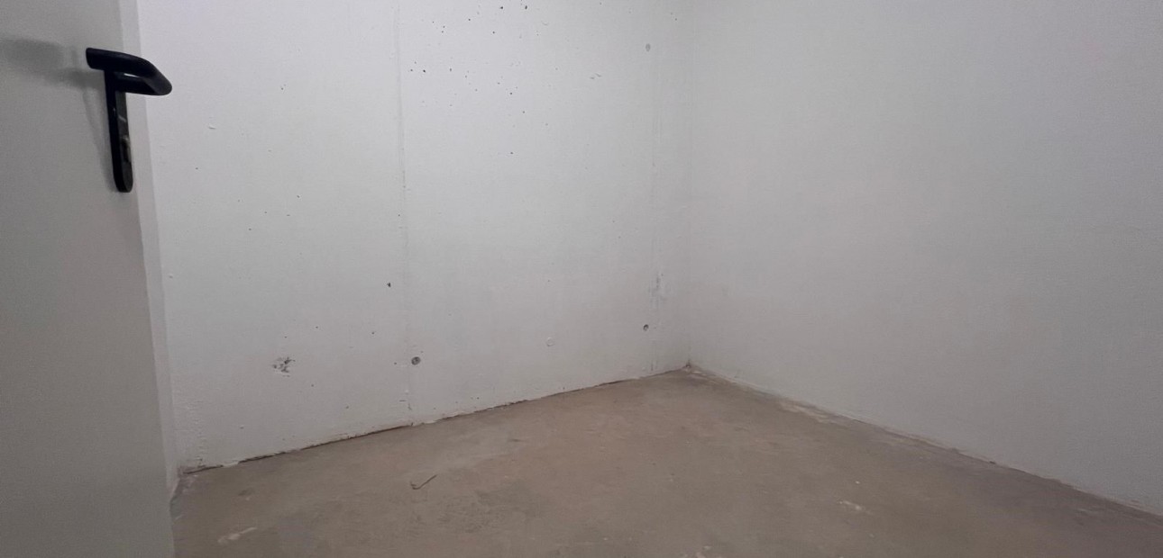 Venta - Apartamento / piso -
Campoamor