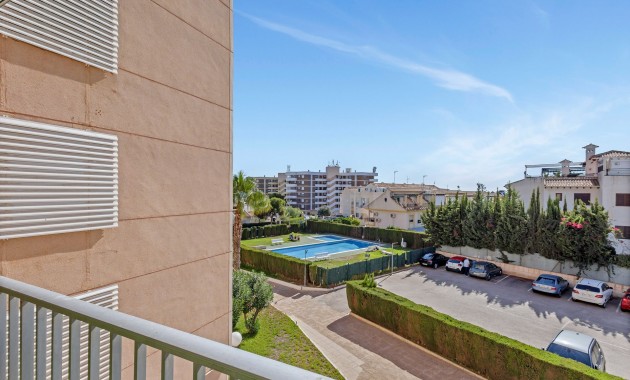Sale - Apartment / flat -
Cabo Roig
