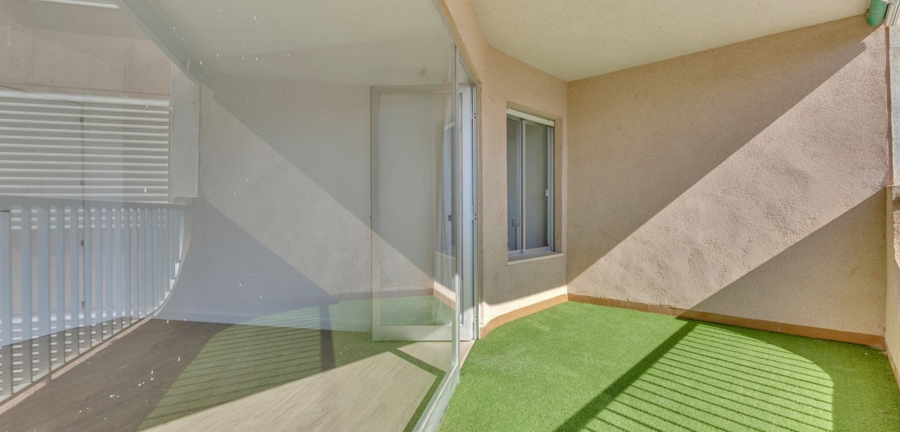 Sale - Apartment / flat -
Cabo Roig
