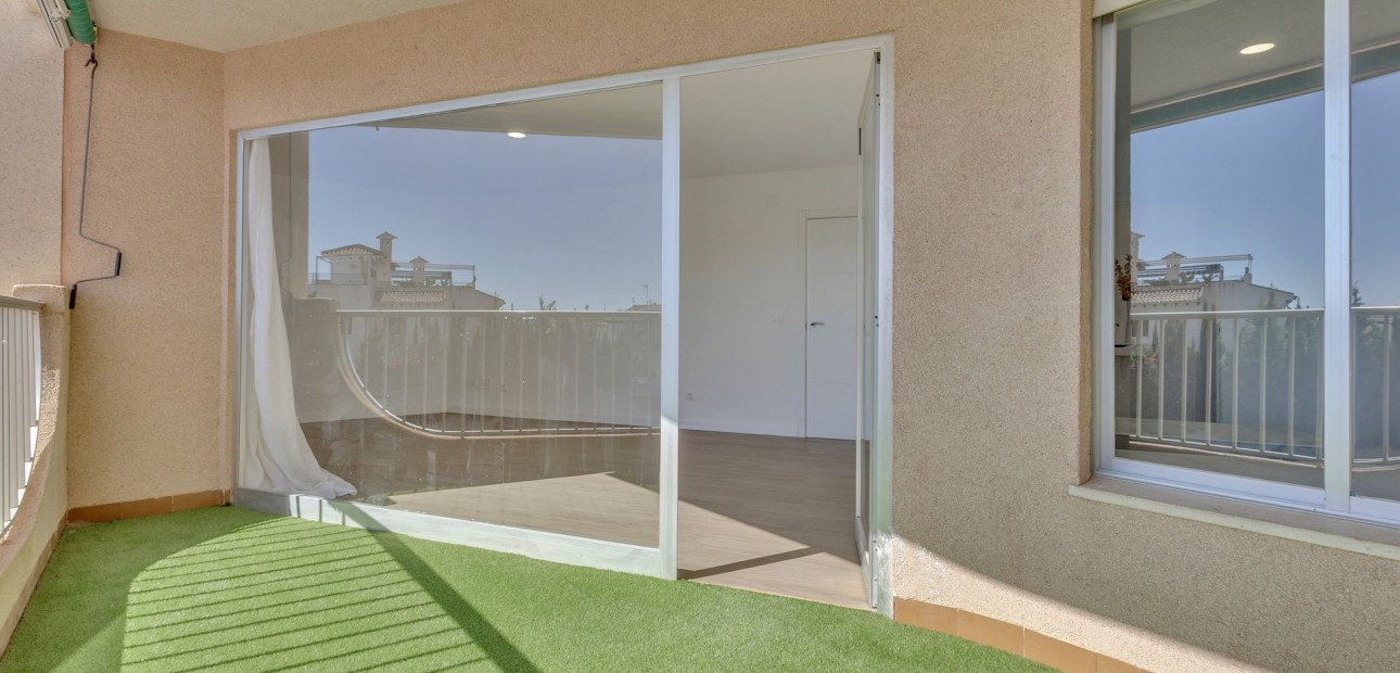 Sale - Apartment / flat -
Cabo Roig