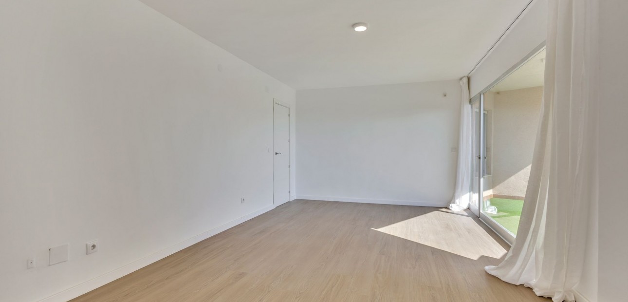 Sale - Apartment / flat -
Cabo Roig
