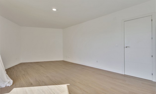 Sale - Apartment / flat -
Cabo Roig