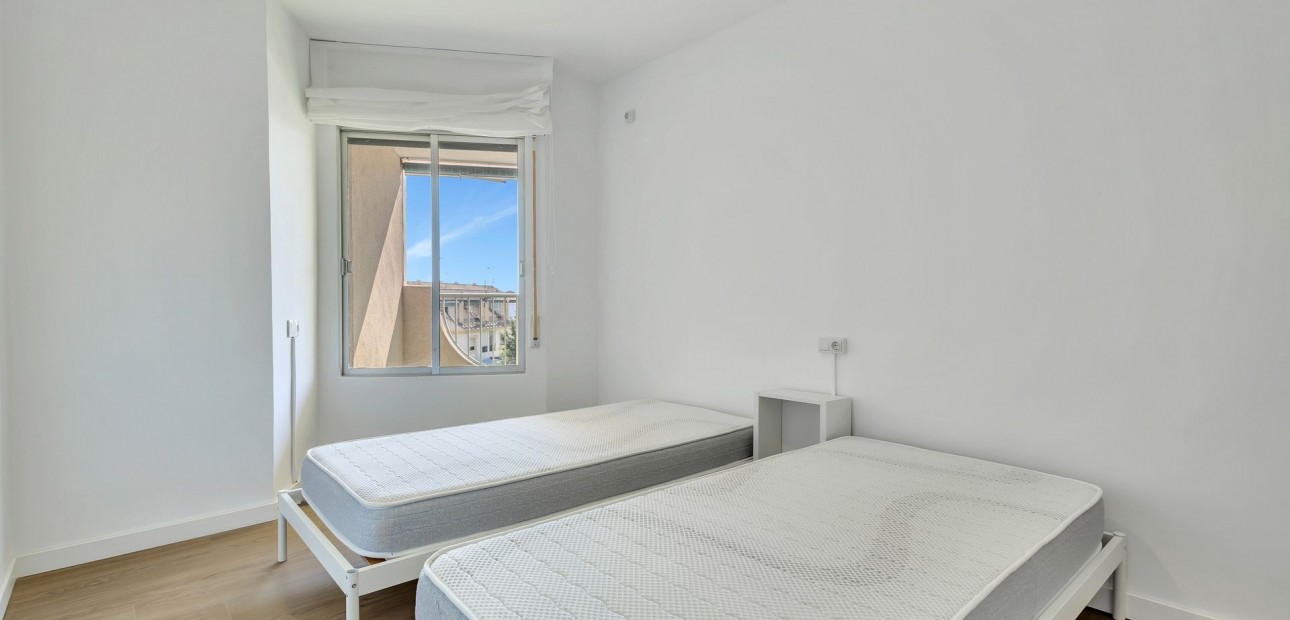 Sale - Apartment / flat -
Cabo Roig
