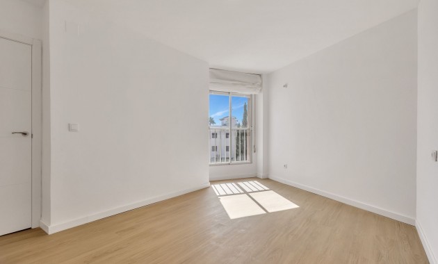 Sale - Apartment / flat -
Cabo Roig