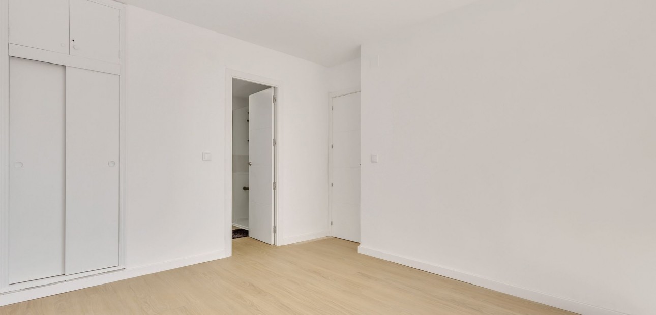 Sale - Apartment / flat -
Cabo Roig