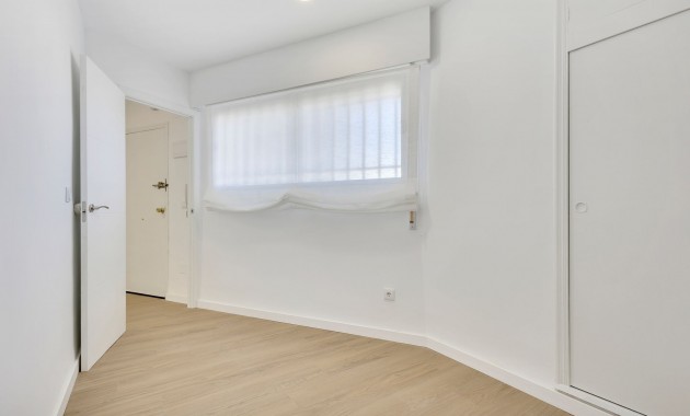 Sale - Apartment / flat -
Cabo Roig