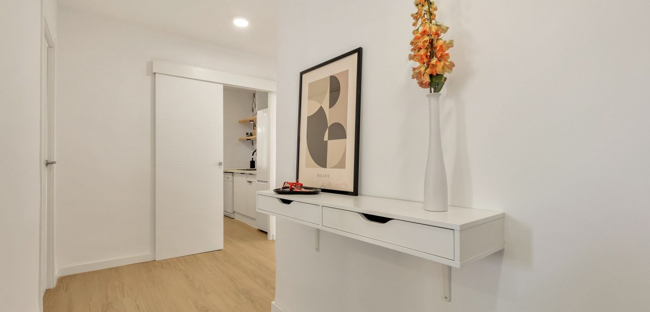 Sale - Apartment / flat -
Cabo Roig