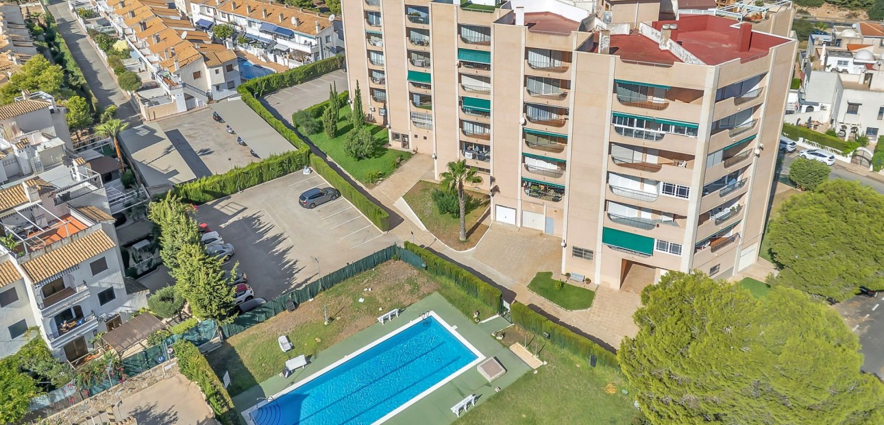 Sale - Apartment / flat -
Cabo Roig
