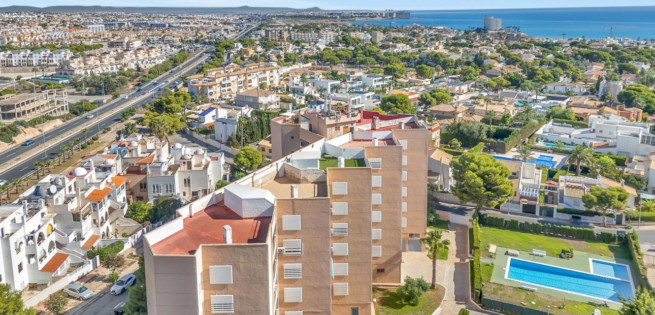 Sale - Apartment / flat -
Cabo Roig