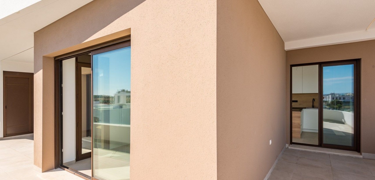 Sale - Apartment / flat -
Punta Prima