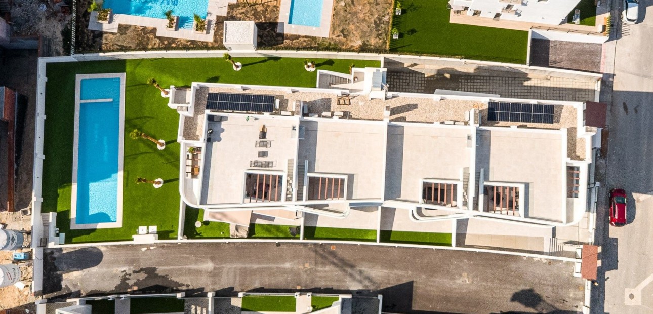 Sale - Apartment / flat -
Punta Prima