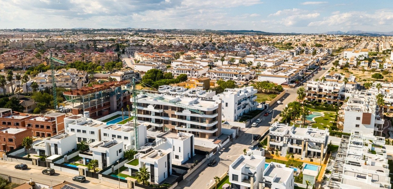 Sale - Apartment / flat -
Punta Prima