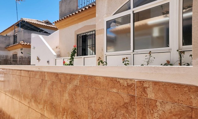 Sale - Terraced house -
Orihuela Costa - Playa Flamenca