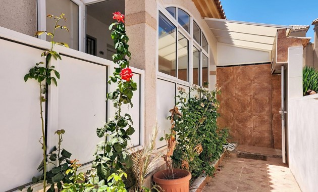 Sale - Terraced house -
Orihuela Costa - Playa Flamenca