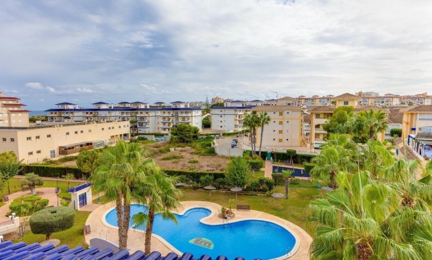 Sale - Apartment / flat -
Torrevieja - Torreblanca
