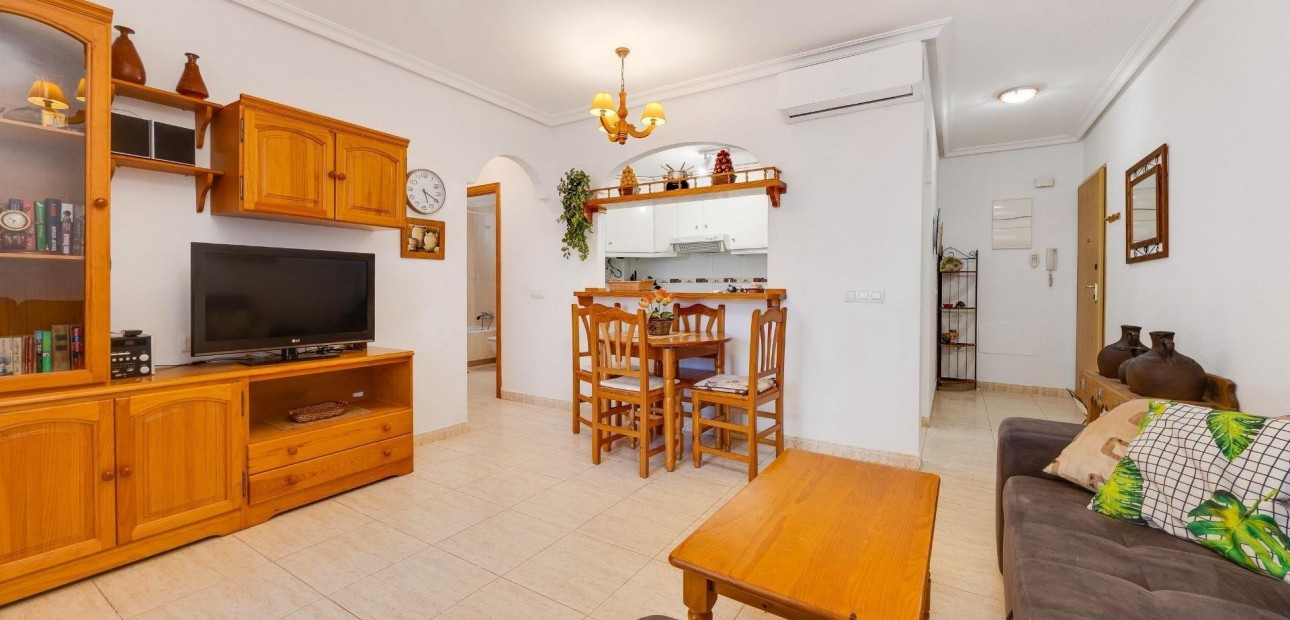 Sale - Apartment / flat -
Torrevieja - Torreblanca