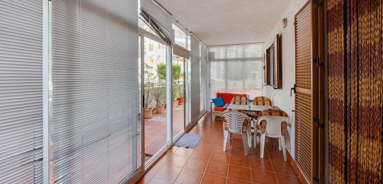 Sale - Apartment / flat -
Torrevieja - Torreblanca