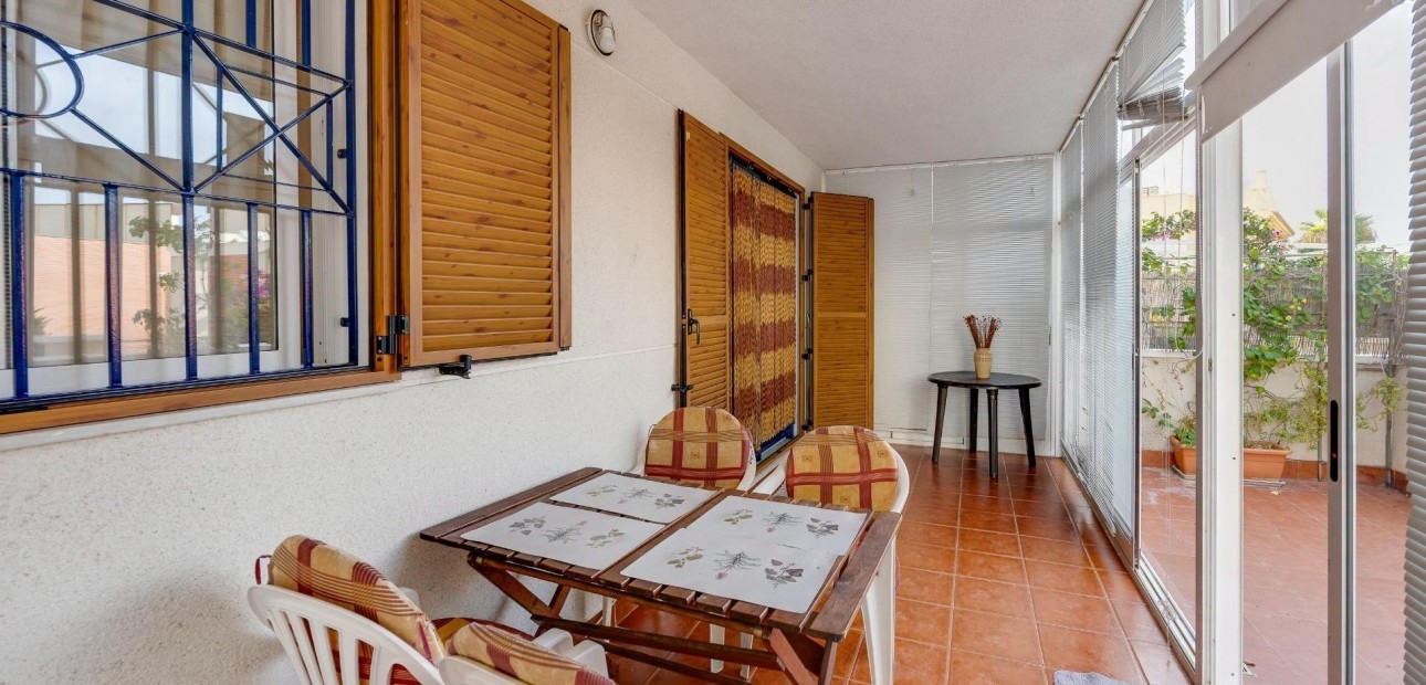 Sale - Apartment / flat -
Torrevieja - Torreblanca