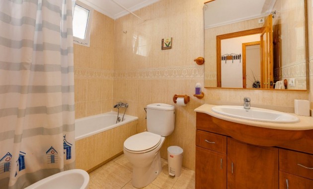 Sale - Apartment / flat -
Torrevieja - Torreblanca
