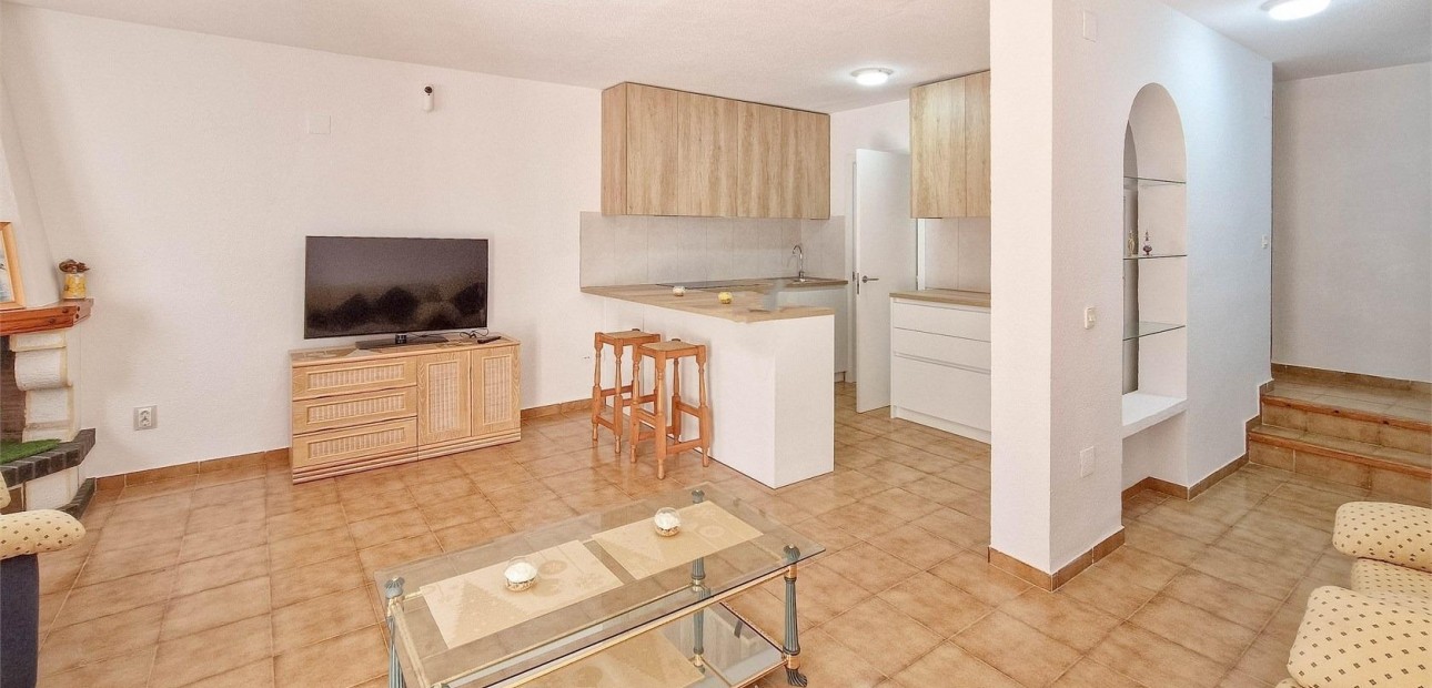 Sale - Terraced house -
Orihuela Costa - Punta Prima