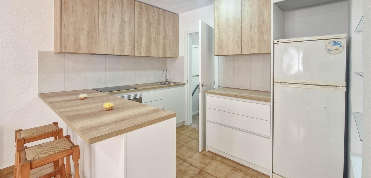 Sale - Terraced house -
Orihuela Costa - Punta Prima