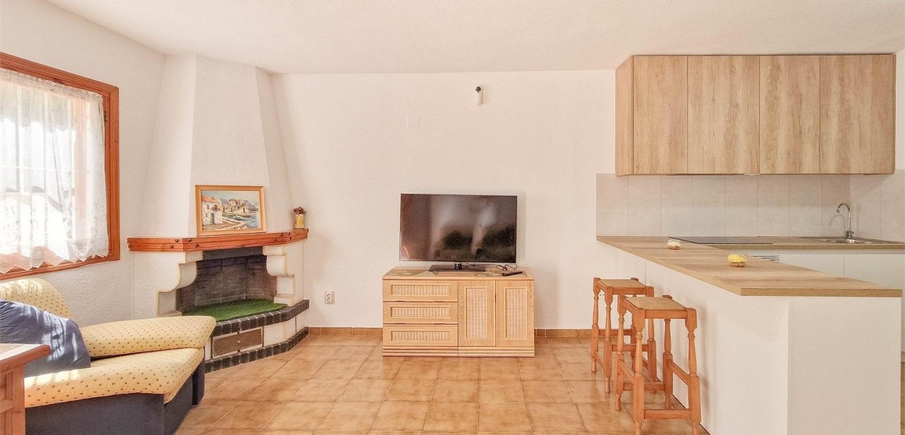 Sale - Terraced house -
Orihuela Costa - Punta Prima