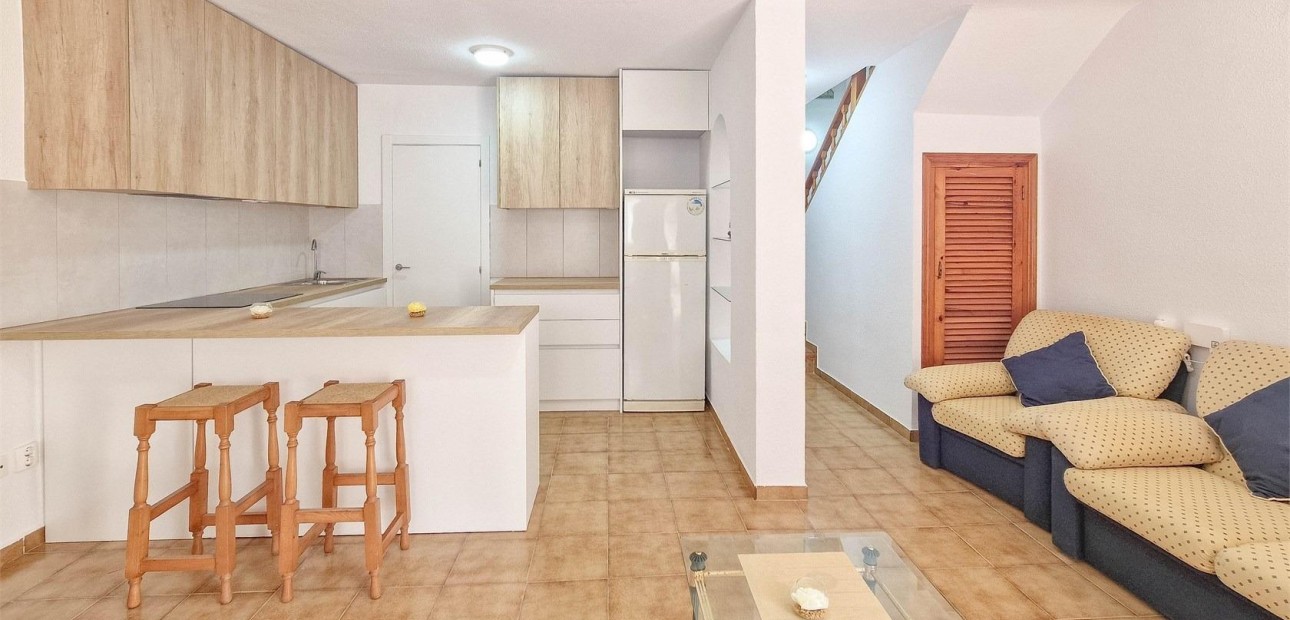 Sale - Terraced house -
Orihuela Costa - Punta Prima