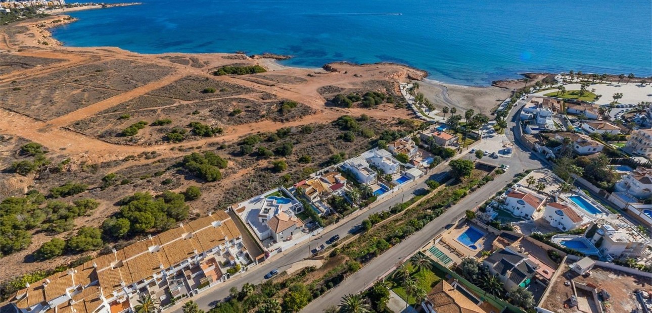 Sale - Terraced house -
Orihuela Costa - Playa Flamenca