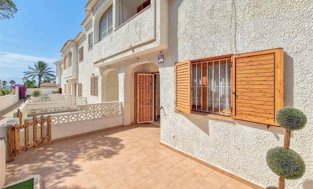 Sale - Terraced house -
Orihuela Costa - Playa Flamenca