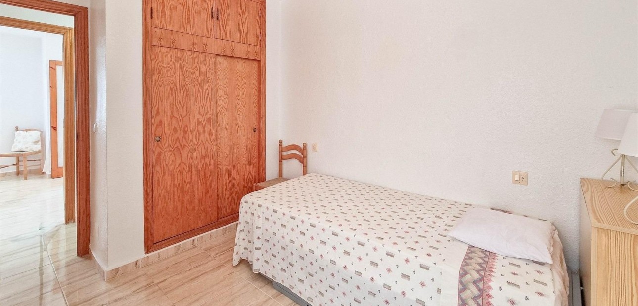 Sale - Terraced house -
Orihuela Costa - Playa Flamenca