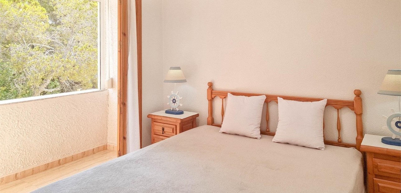 Sale - Terraced house -
Orihuela Costa - Playa Flamenca