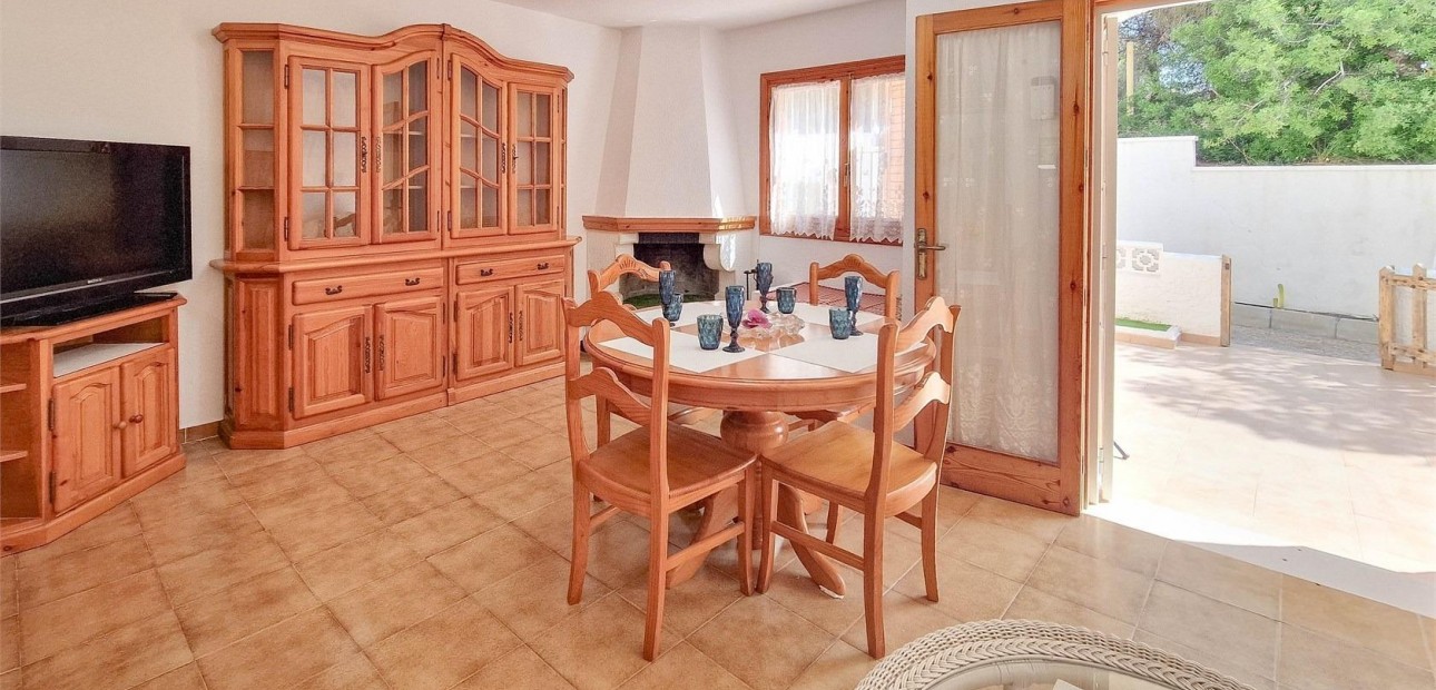 Sale - Terraced house -
Orihuela Costa - Playa Flamenca